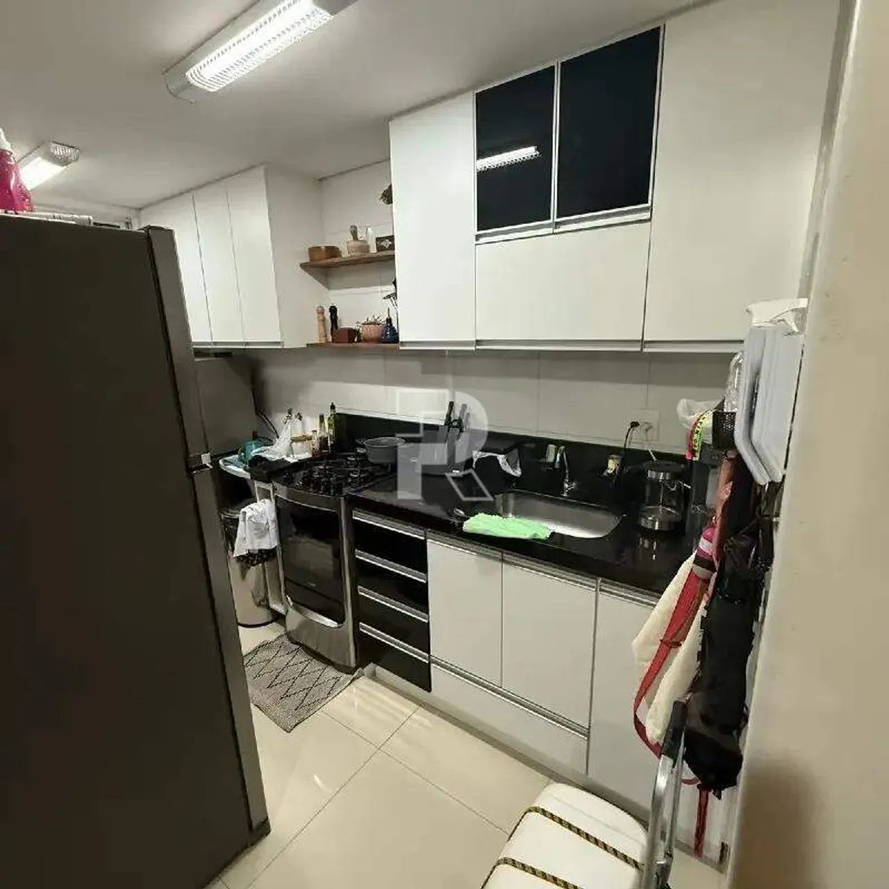 Apartamento de 2 quartos com 3 vagas no Cruzeiro  Belo Horizonte. - Foto 4