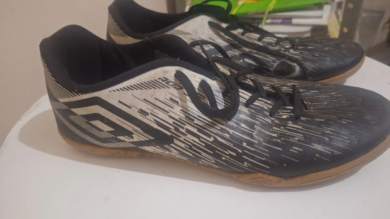 Chuteiras Umbro Futsal - Foto 3