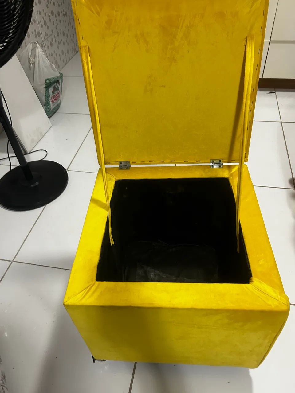 Puff em Madeira 64209940103810121