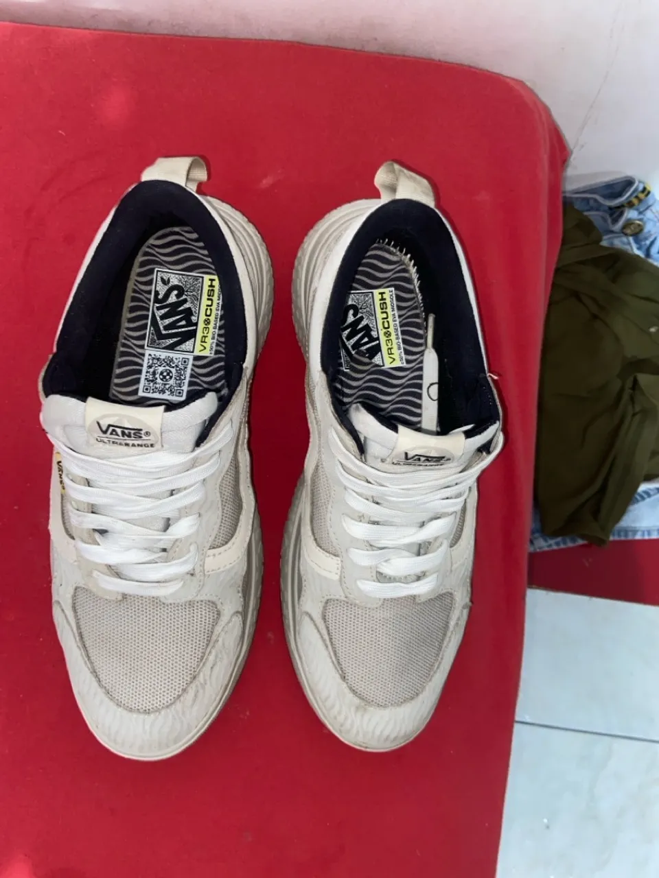Tênis Vans Ultrarange VR3 - Bege