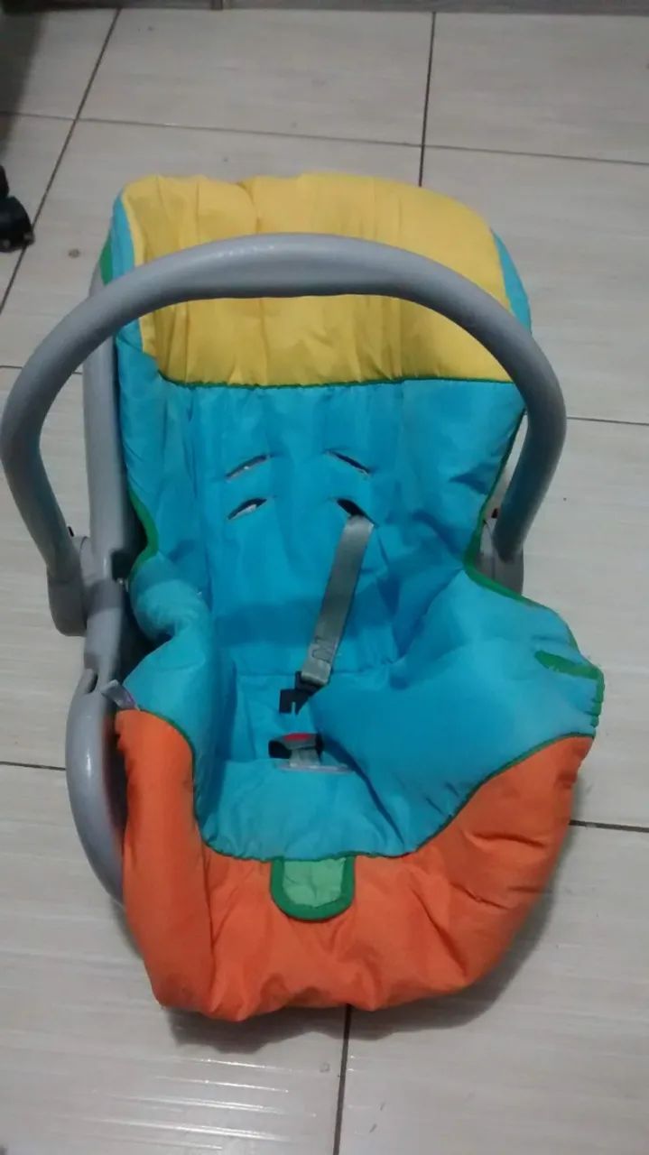 Vendo bebê conforto em excelente estado