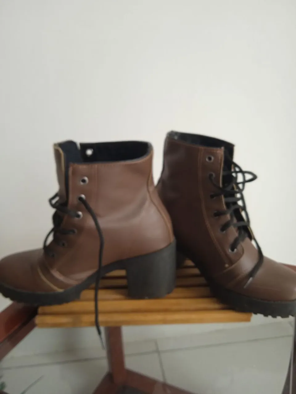 Botas Femininas Marrom - Conforto e Estilo