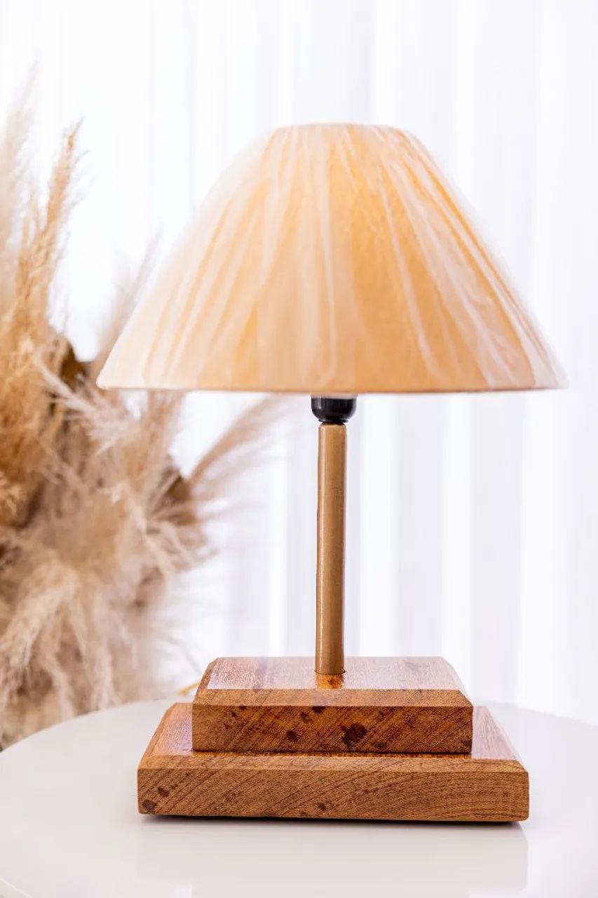 Abajur de mesa com design moderno e elegante - Foto 2