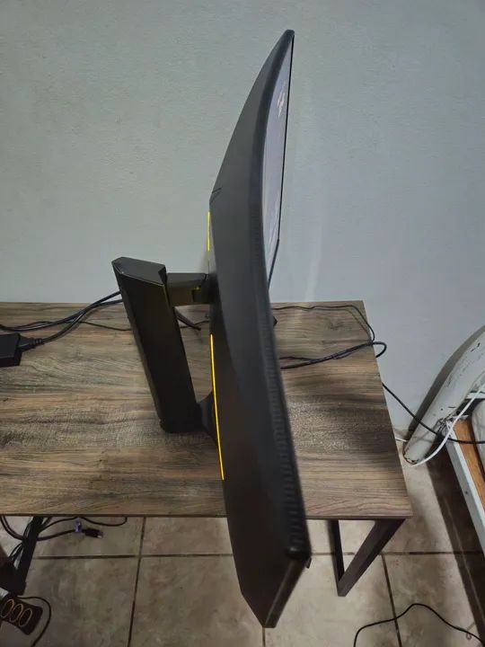 Monitor 240hz 27" Curvo Husky Blizzard - LED, Painel VA, Full HD, Adaptive Sync, 1ms - Foto 3
