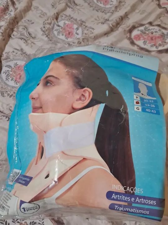 Colar Cervical Ortopédico-Tamanho M. 33-36 - Foto 2