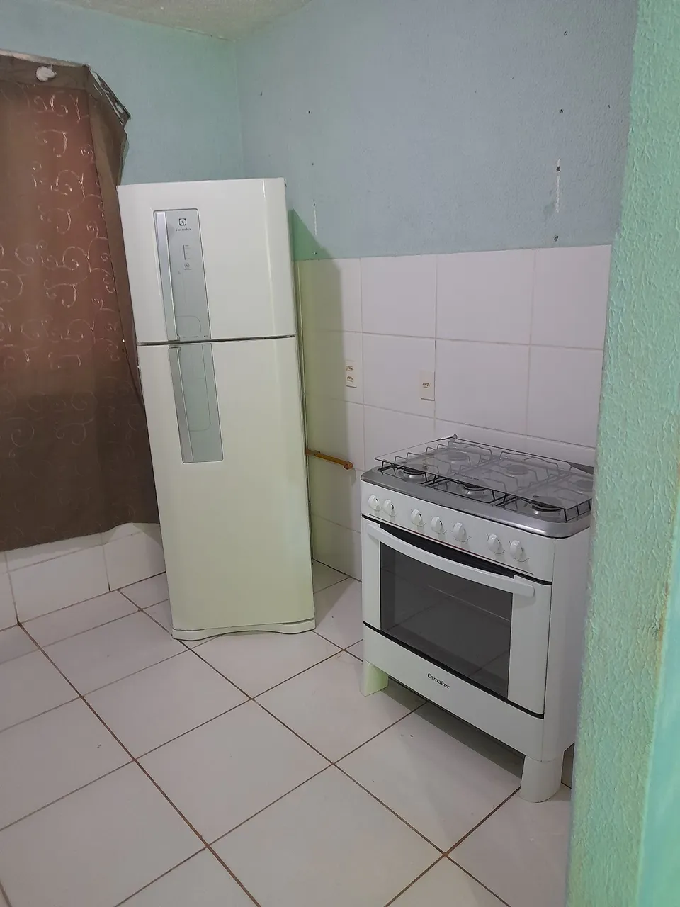 aluga se um apartamento