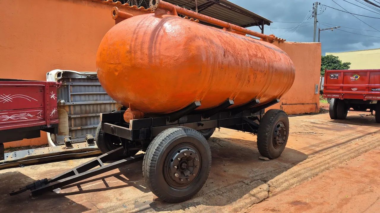 Carreta para carregar máquina de esteiras,  silos e tanque d'água. * - Foto 4