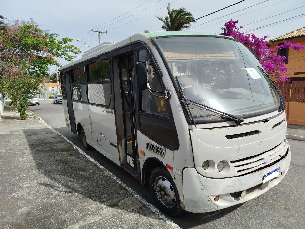Vendo microônibus 2004