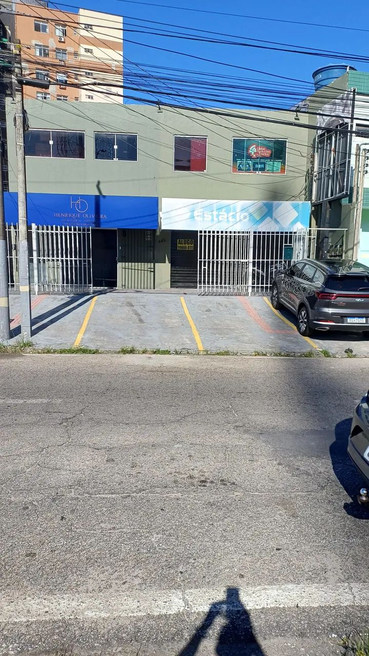Prédio Comercial para venda possui 418 m²  com 12 salas e 2 lojas em Farol - Maceió - AL