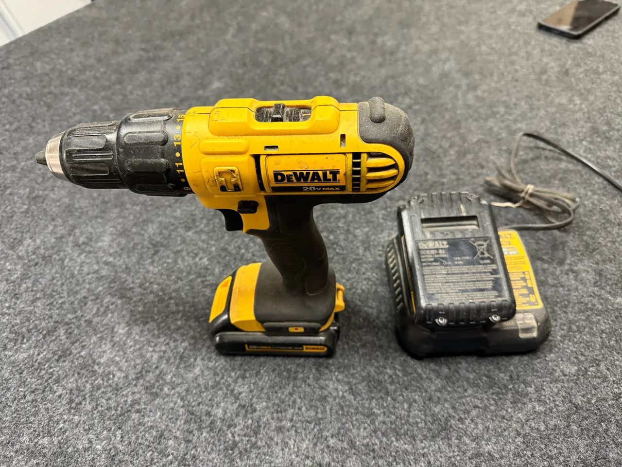 Parafusadeira usada64520801984129120