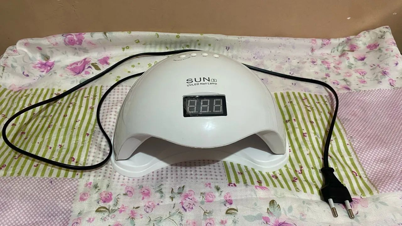 Cabine de unha em gel 