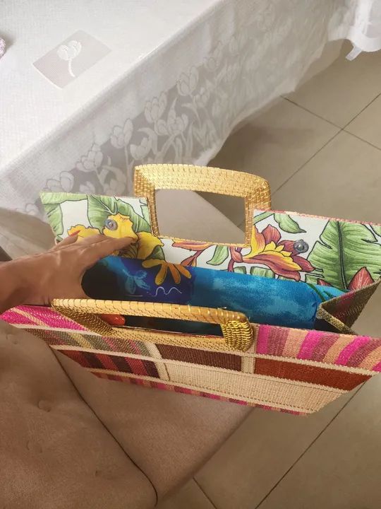 Sofisticada bolsa de palha estampada NOVA - Foto 2