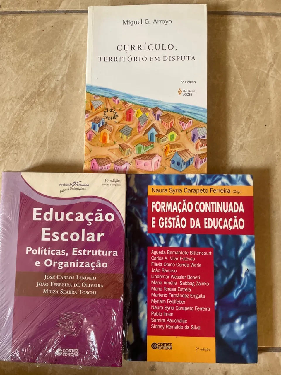 Livros de Educação: Currículo, Formação e Gestão Escolar