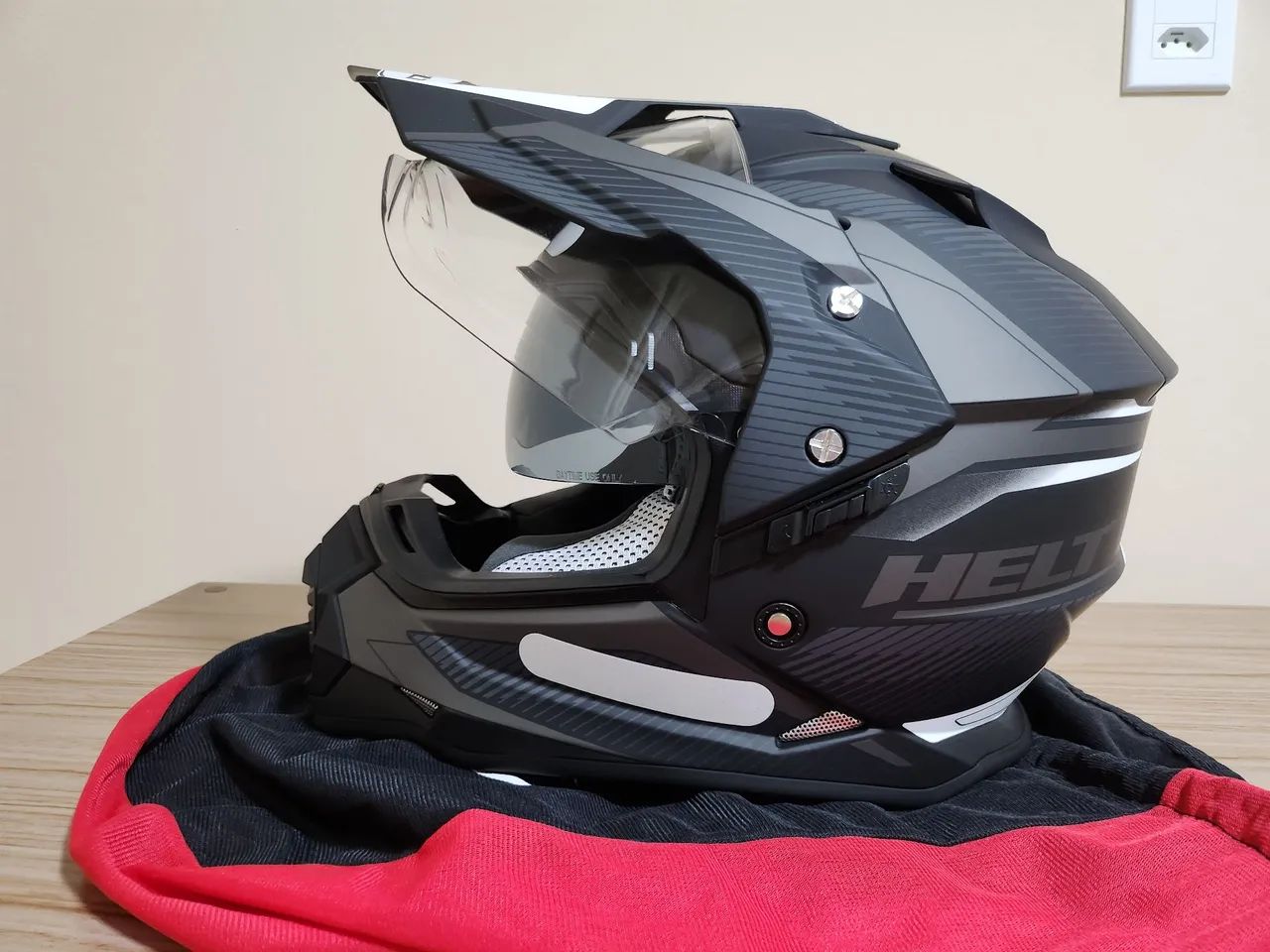 Capacete Helt 0km, nunca usado Tam. 60 - Foto 2