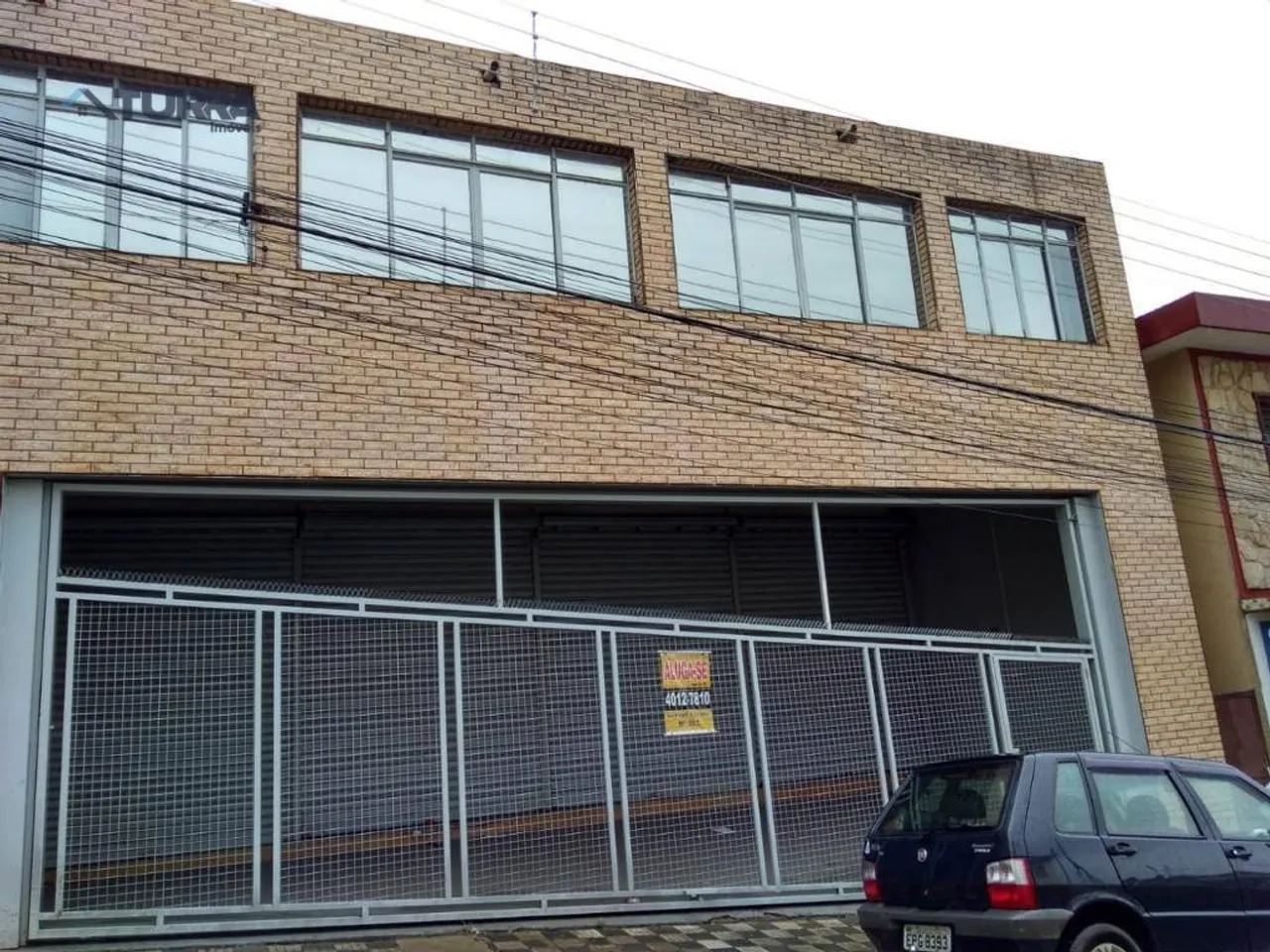Salão comercial à venda no Centro em Bom Jesus dos Perdões - SL0031.