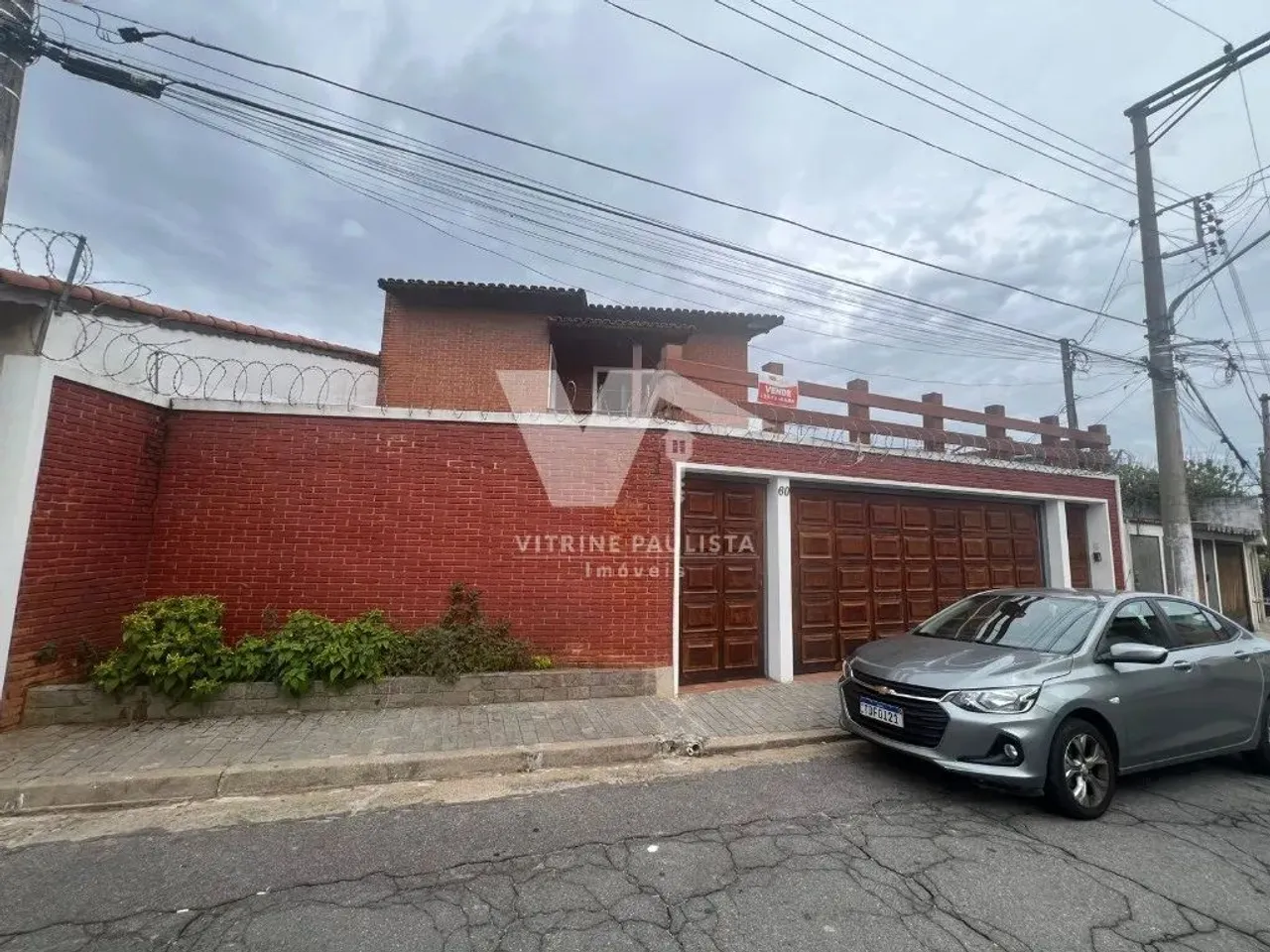 Imperdível Sobrado à venda em Itaquera 3 Dormitórios, 1 suíte, 2 salas, 2 banheiros, 3 vag