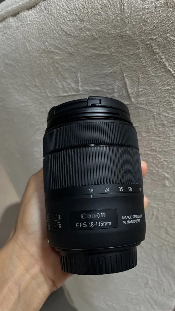 Lente Canon EFS 18-135mm com Estabilizador de Imagem
