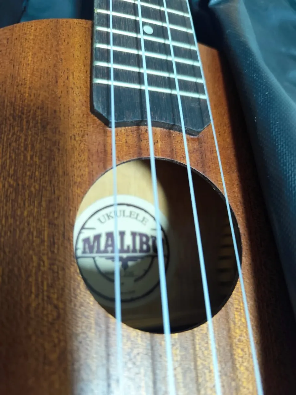 Ukulele Malibu Acústico Concert 23S Natural Com Capa