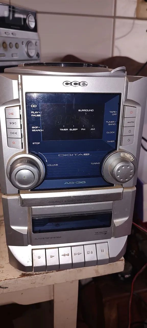 Rádio mini system CCE anos 2000 vintage funcionando leia