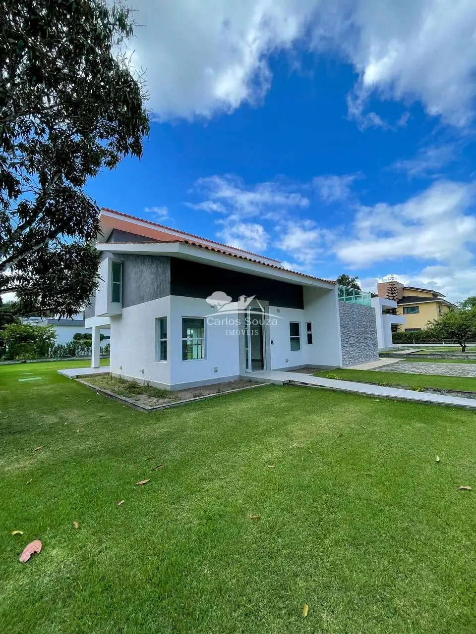 Casa em Condominio Cód: 11
