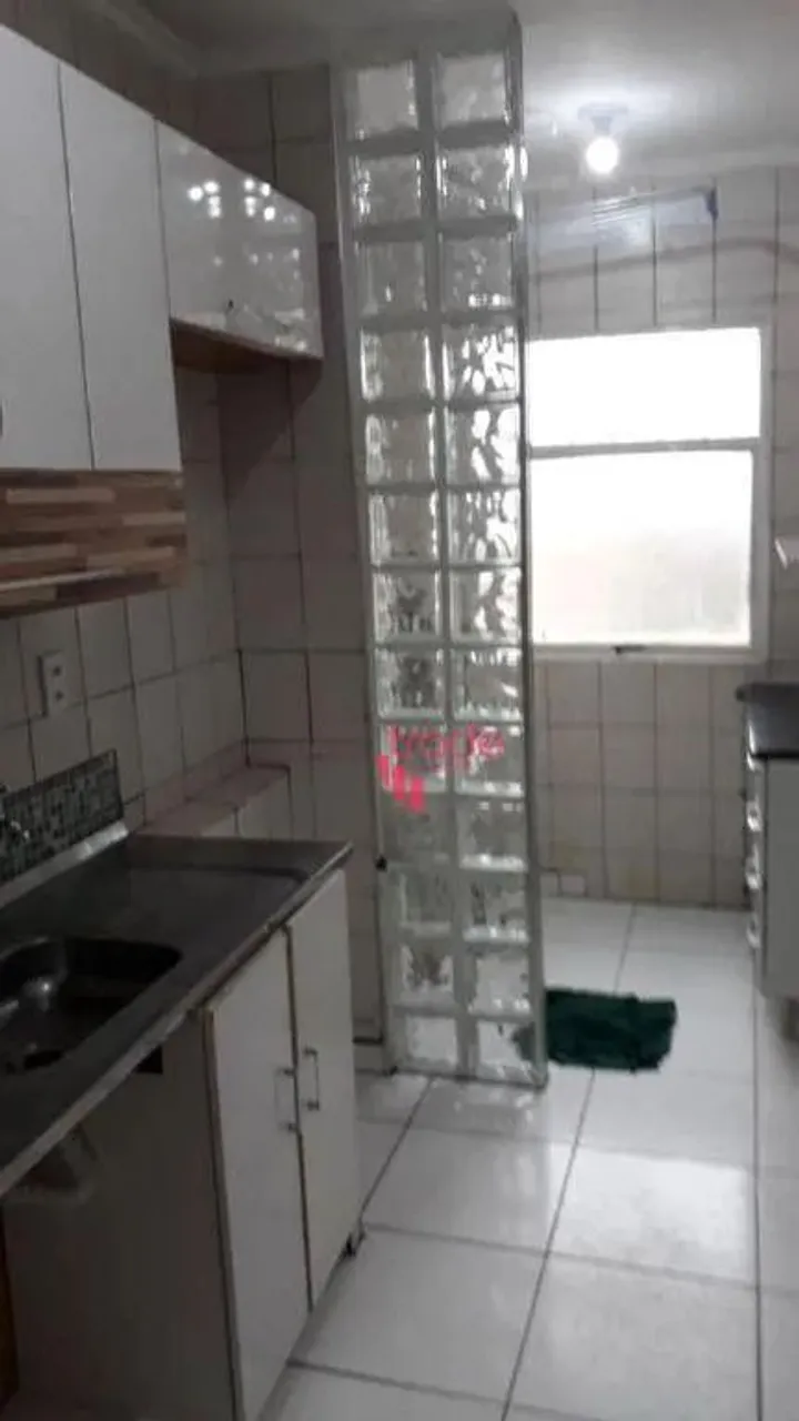 Apartamento com 2 dormitórios à venda, 54 m² por R$ 200.000,00 - Parque dos Bandeirantes -