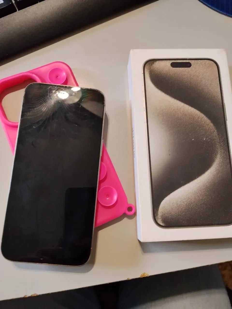 iPhone 15 pro Max - Foto 3