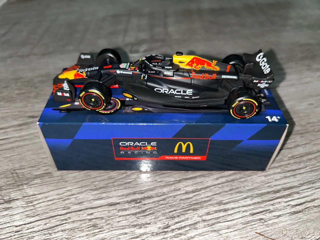 Miniatura Carrinho F1 Redbull Rb21 Max Verstappen 1:43  2025 - Foto 4
