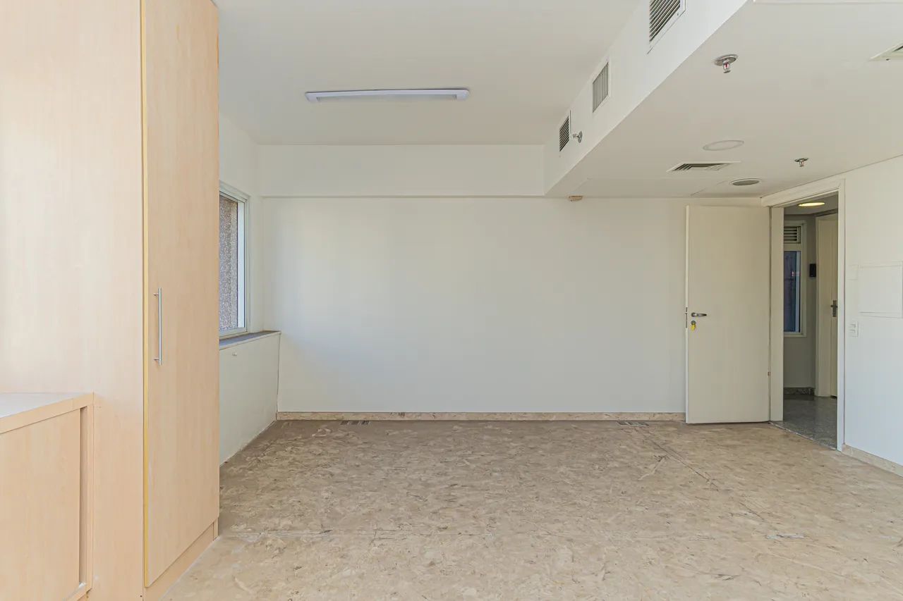 Centro comercial para aluguel e venda possui 28 metros quadrados em Liberdade - São Paulo  - Foto 4