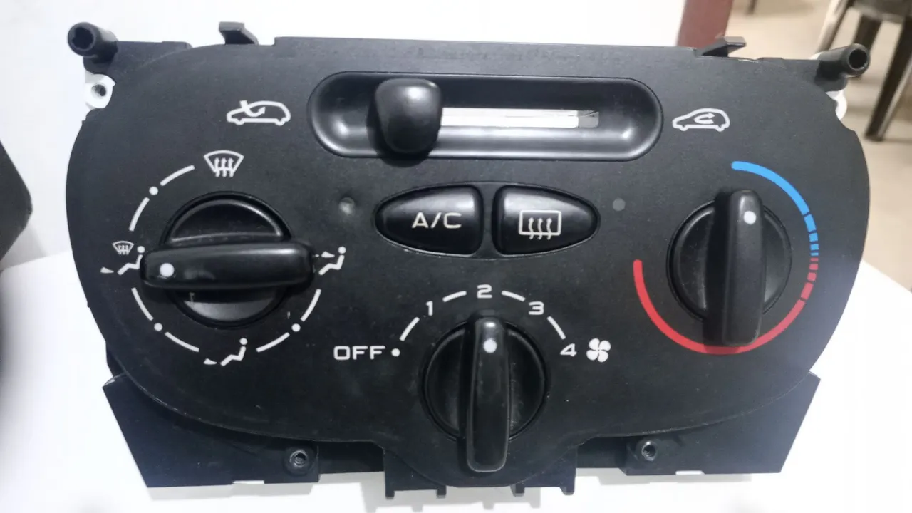 Painel de Ar Condicionado Automotivo