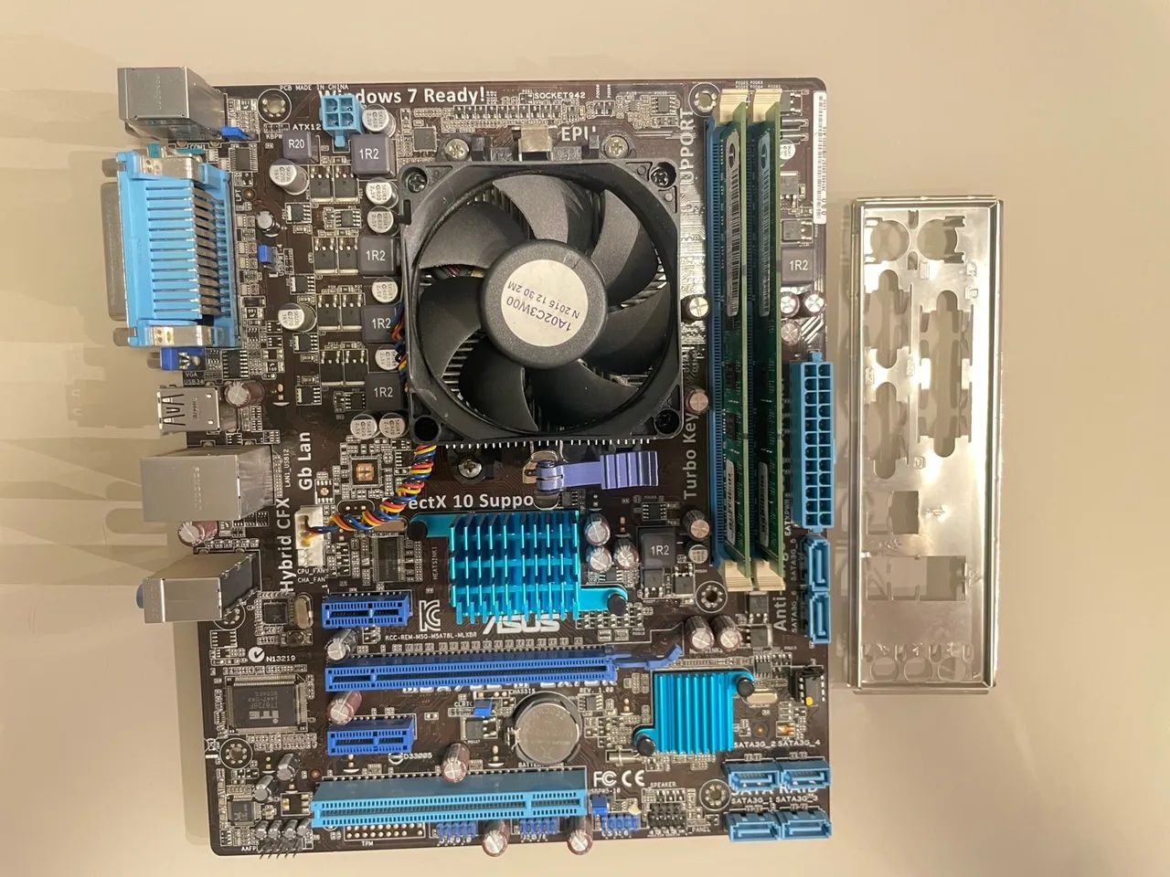 Kit placa mãe e processador AMD FX 4300 8gb de ram 