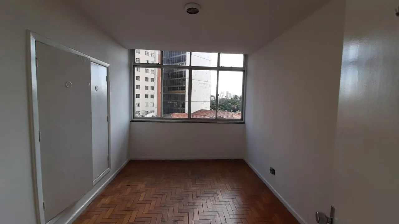Amplo apartamento de 3 quartos