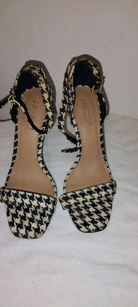 Sandália Arezzo perfeita - Foto 2