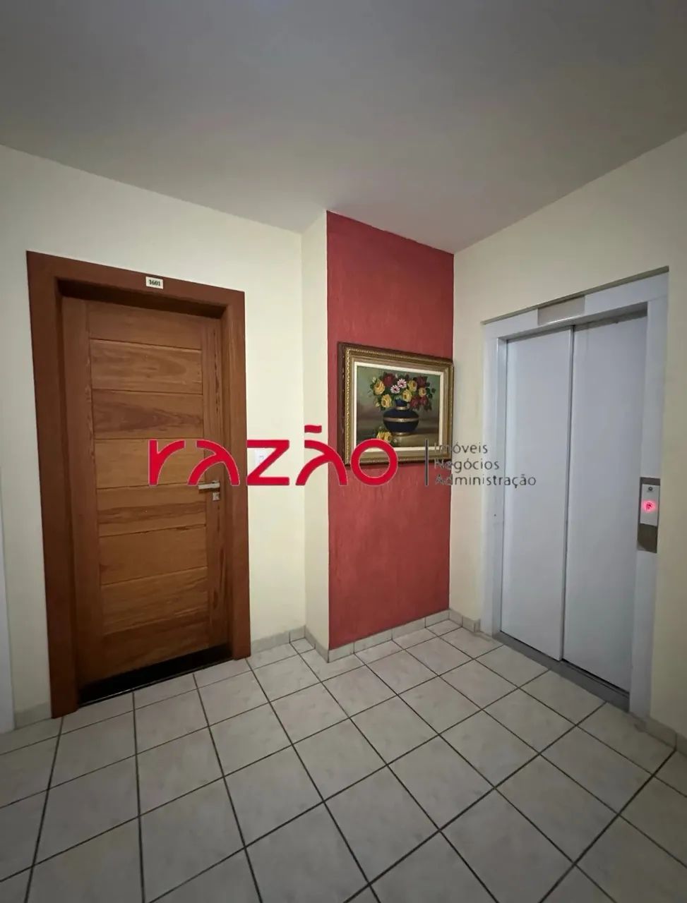 VENDO APTO COM 3 QUARTOS EM ITAPUÃ