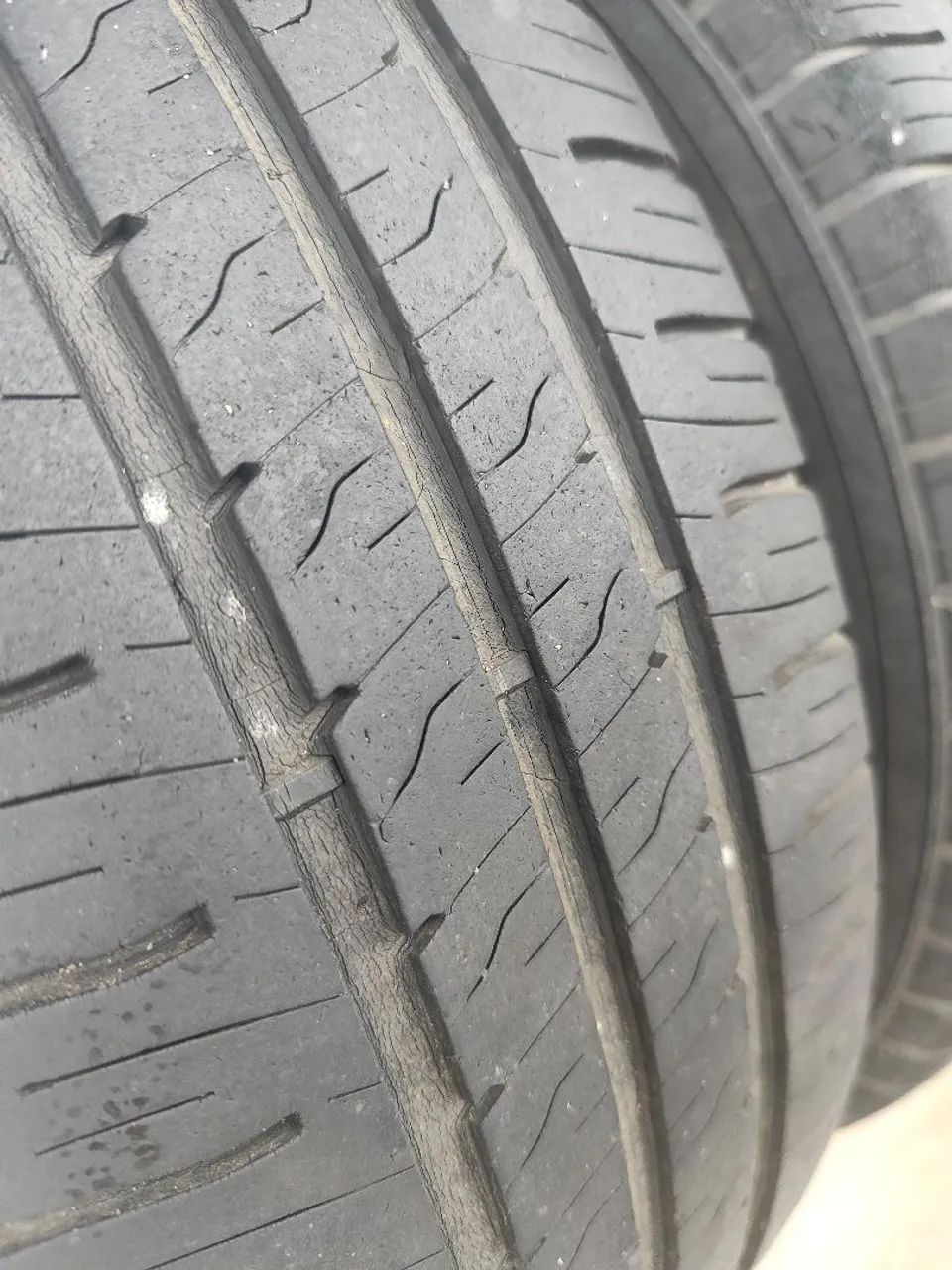 Pneu Goodyear aro 14 meia vida - Foto 5