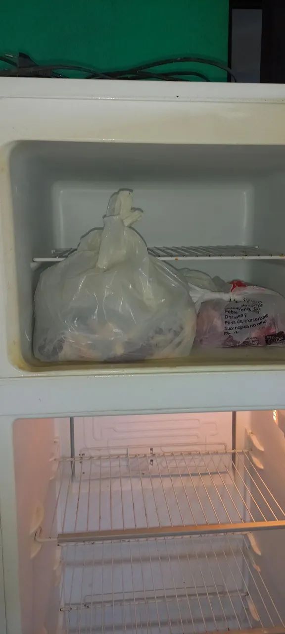 Geladeira Esmaltec dúplex  - Foto 3