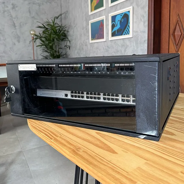 Rack + Switch Intelbras SG 2404 MR L2 + Patch Panel Cat.6 Sohoplus