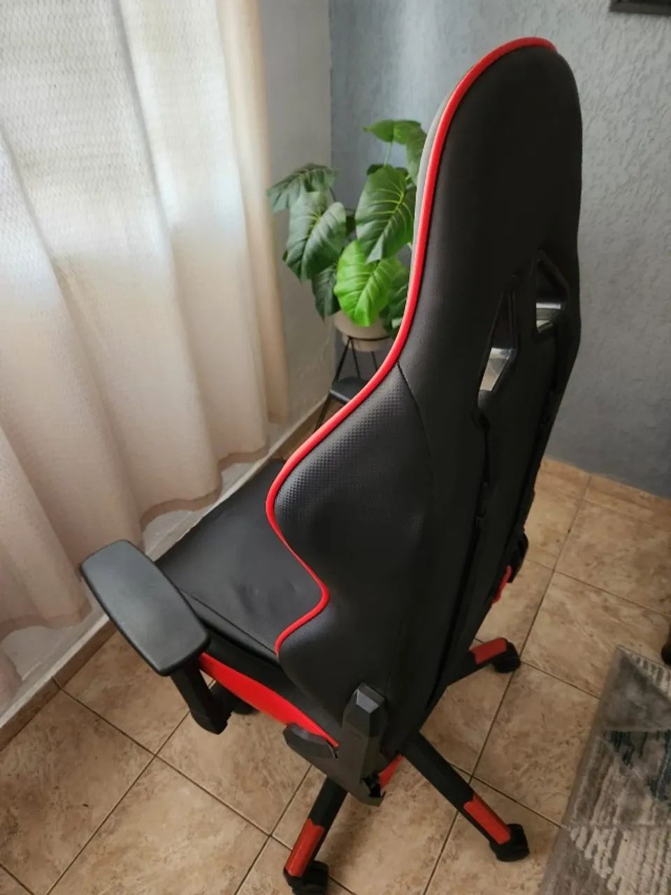 Cadeira Gamer XT Racer bom estado - Foto 2