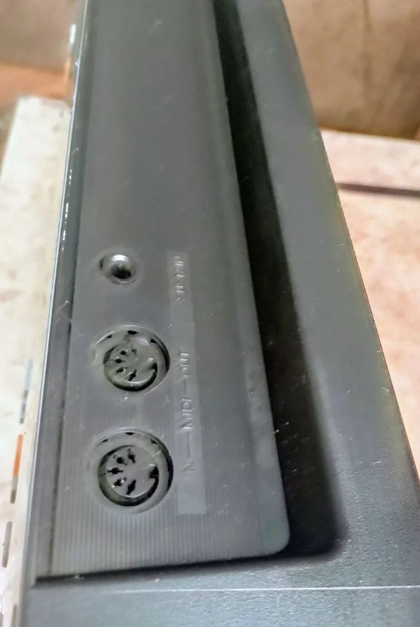 Piano Teclado Yamaha PSR-175 Midi  - Foto 4