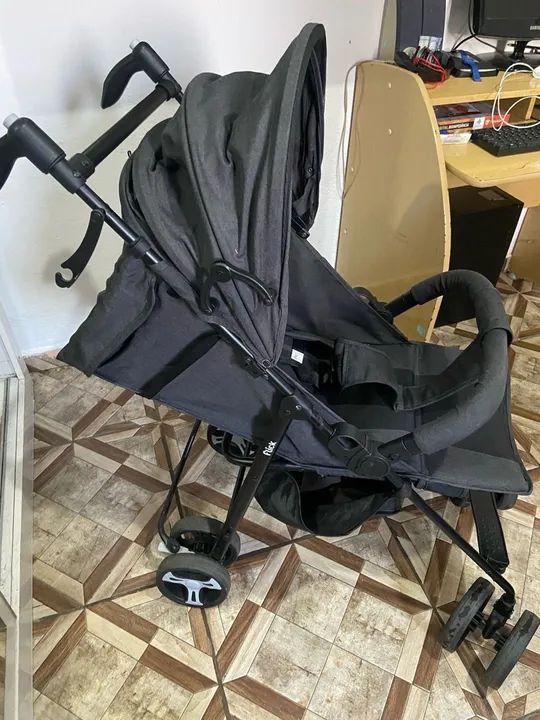 Carrinho de Bebê Dobrável - Foto 6