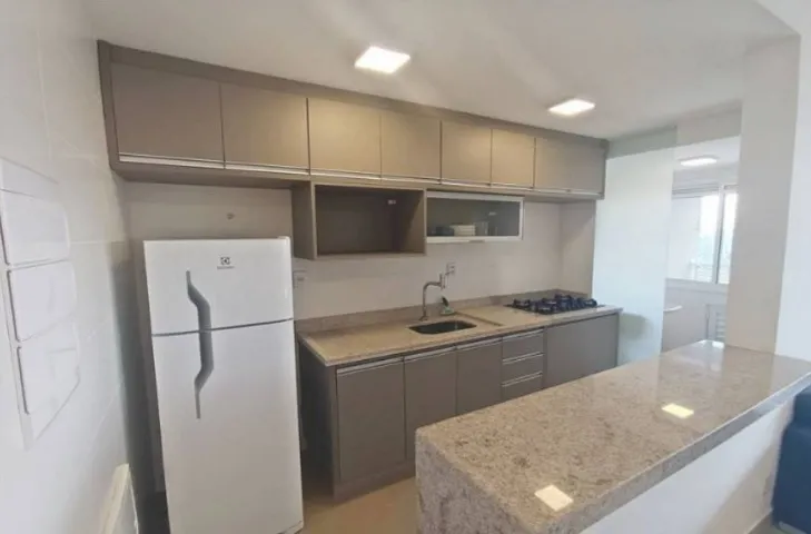 Vende-se lindo apartamento no Brooklin com 2 quartos, 2 banheiros e 1 vaga.
