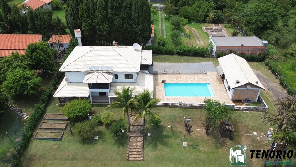 Sobrado residencial - Condomínio Recanto dos Pássaros - divisa de Sorocaba e Alumínio