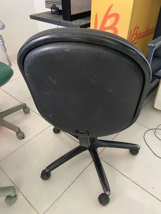 Cadeira de Escritório Giratória com Rodas - Foto 2