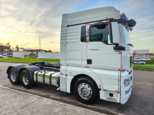 MAN TGX 28.440 6x2 Ano 18 Teto Alto Automático Suspensão Mola Roda de alumínio dianteira