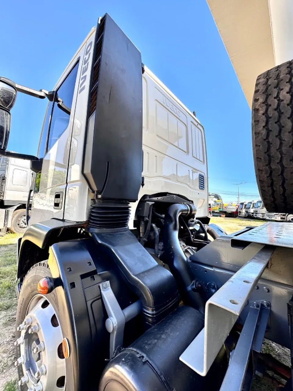 IVECO/TECTOR 240E22 6x2 - 2014/2014 - Foto 5