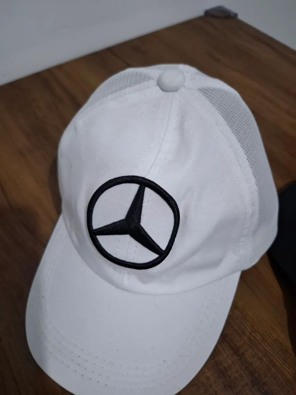 Reduzi Dois bonés da Marca Mercedes Benz/ Divena  - Foto 3