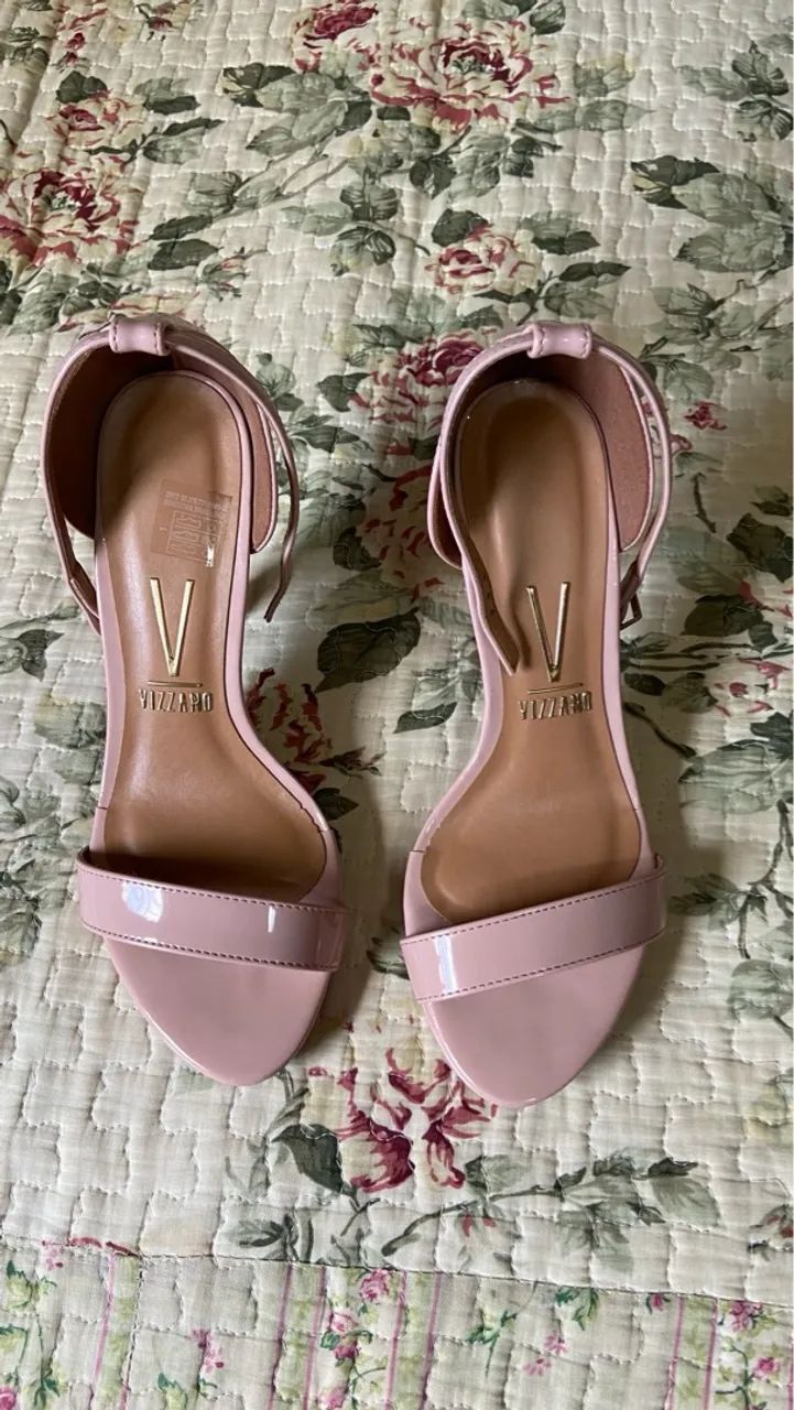 Vendo sandália verniz rosa feminina  - Foto 3