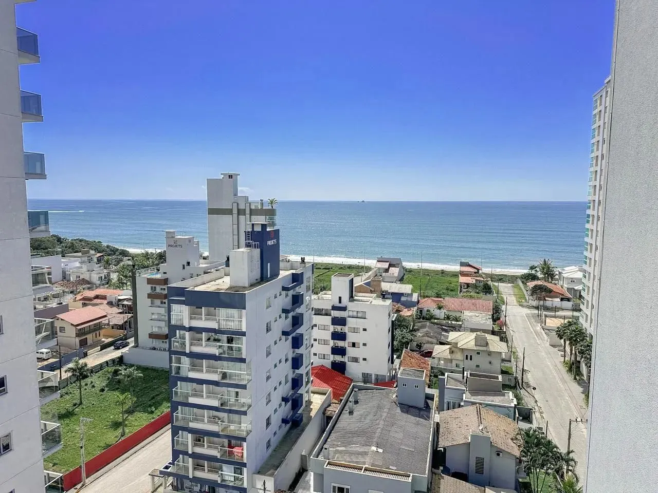Apartamento com 3 dormitórios à venda, 82 m² por R$ 990.000,00 - Centro - Balneário Piçarr
