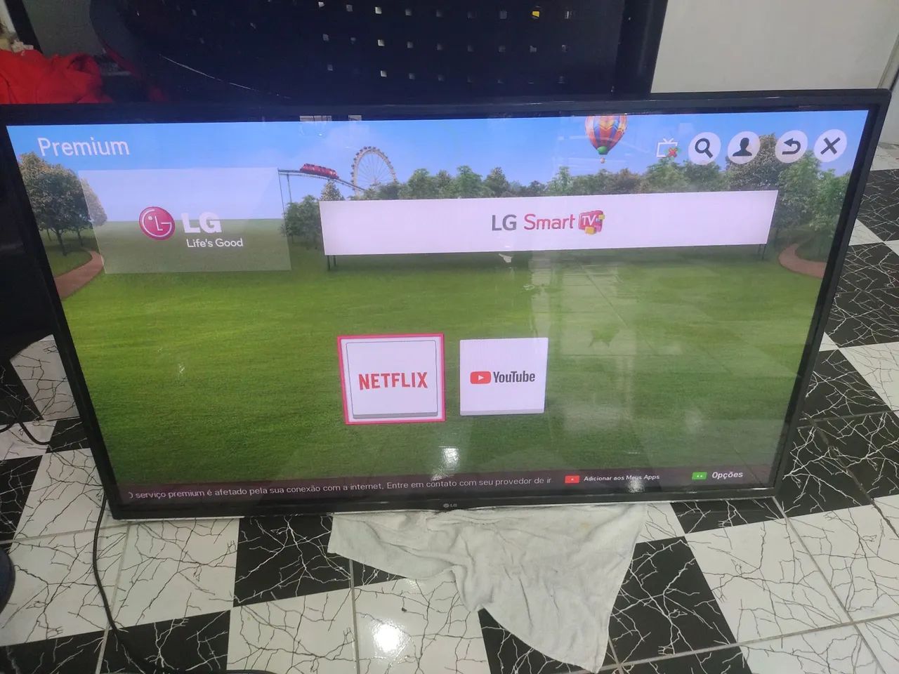 Vendo Smartv lg 60 polegadas funcionando perfeitamente R$ 2500,00 - Foto 3