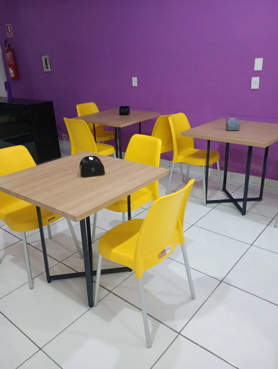 Conjunto de mesas para restaurante