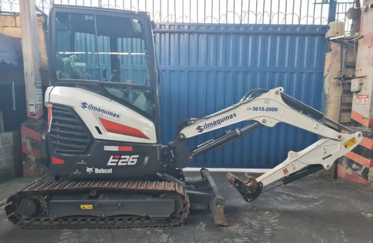 Mini Escavadeira Bobcat Mod. E26 Ano 2023 374.4h Ar + Aço - Foto 2